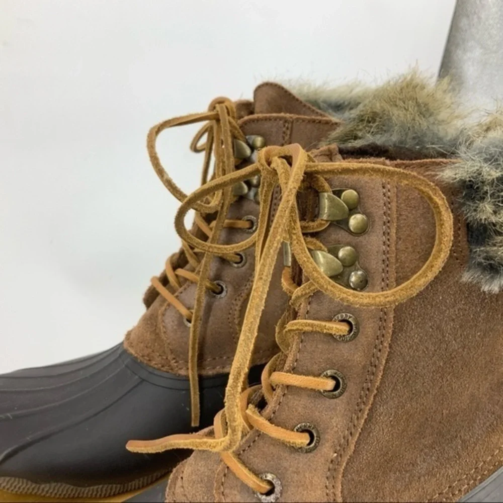Sperrys faux fur  trimmed rubber duck boot 8.5